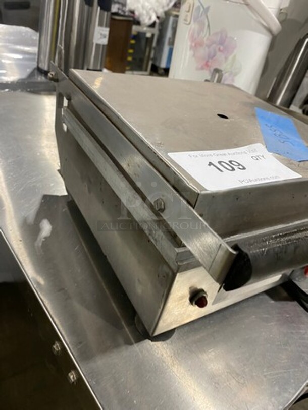 Commercial Countertop Panini/Sandwich Grill! All Stainless Steel! Press With Flat Surface! - Image 3 of 8