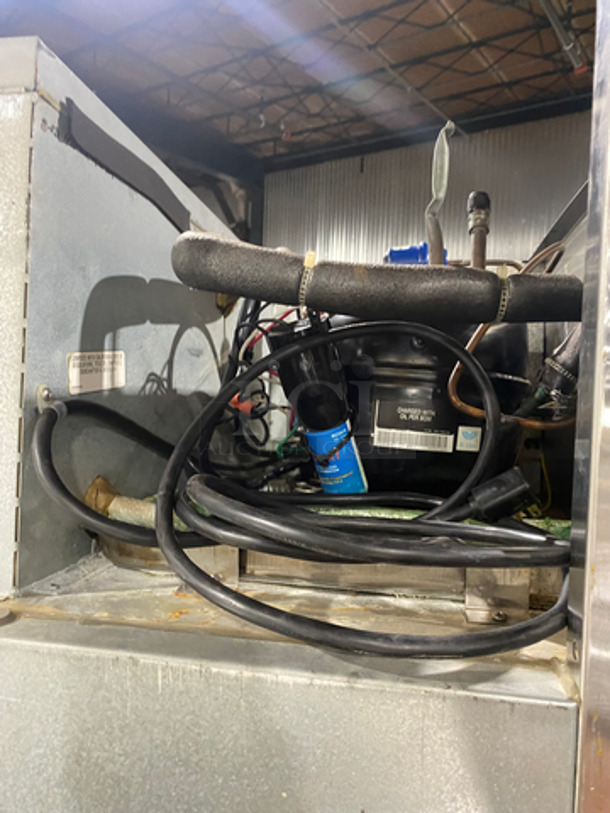 COOL! Traulsen Commercial Single Door Reach In Refrigerator! Solid Stainless Steel! On Legs! Model: RHT132WUTFHS SN: T67904D04! Not Tested!  115V 60HZ 1 Phase - Image 9 of 9
