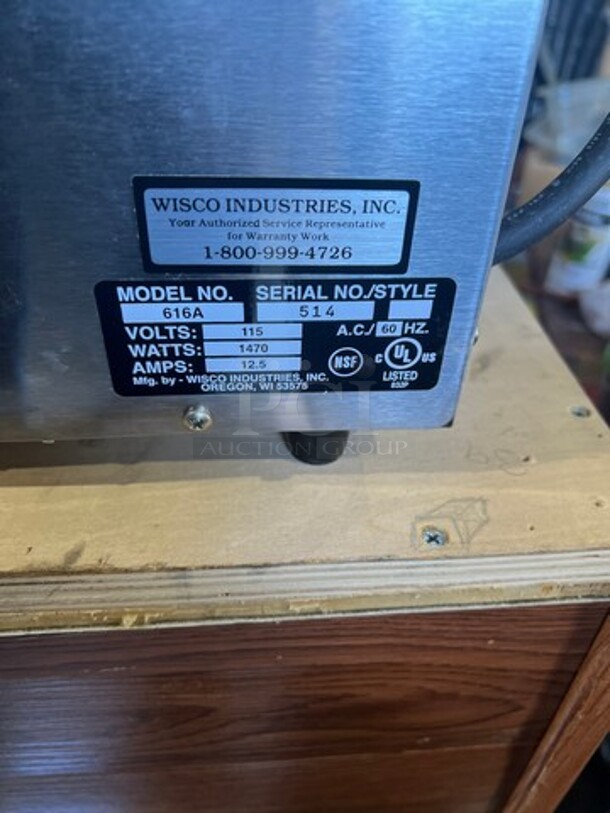 Wisco Commercial Countertop Electric Powered Pizza/ Snack Oven! Model: 616A SN: 514 115V - Image 7 of 7