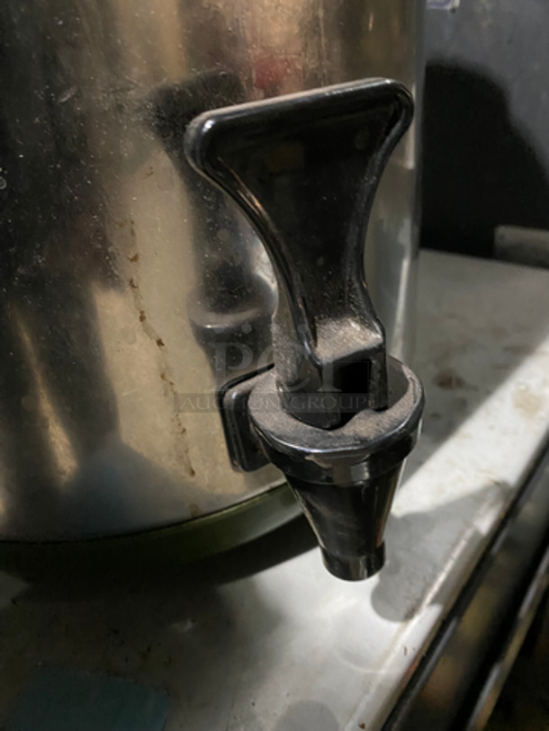 Commercial Beverage Dispenser! With Lid! Stainless Steel Body! - Image 4 of 5