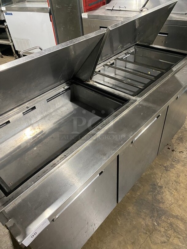 Kelvinator Commercial Refrigerated Sandwich/Salad Prep Table! With 3 Door Storage Space Underneath! All Stainless Steel! Model KCHMT70.30 Serial 20820002! 115V! - Image 5 of 11
