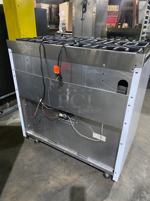 Viking Gas Powered 6 Burner Stove! With Full Size Oven Underneath! All Stainless Steel! - Image 3 of 11