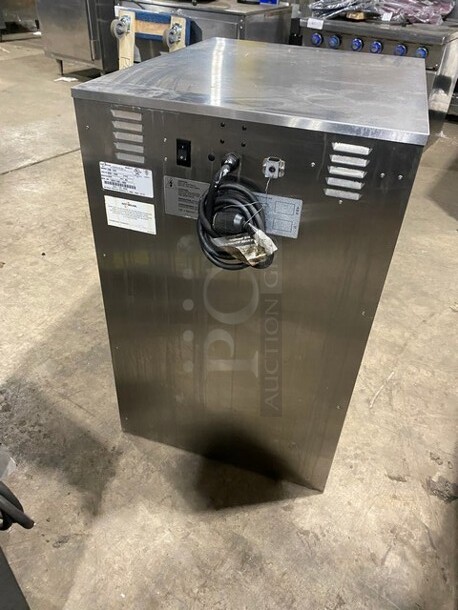 Nice! Alto Shaam Stainless Steel Commercial Cook N Hold Oven on Commercial Casters! MODEL:1000-TH/lll 208 Volts, 1 Phase. - Image 3 of 7
