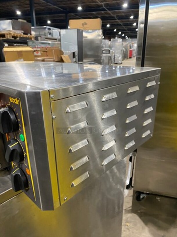 Equipex Commercial Countertop Electric Powered Pizza/ Snack Oven! Model: PZ430D SN: FJ412007 208/240V 60HZ 1 Phase - Image 3 of 8