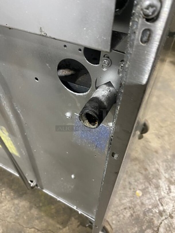 Sunfire Commercial Natural Gas Powered 6 Burner Stove! With Raised Back Splash And Salamander Shelf! With Oven Underneath! All Stainless Steel! On Casters! - Image 10 of 10