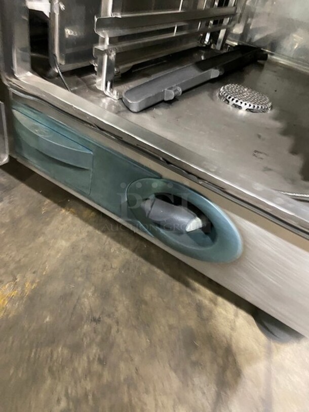 WOW! Rational Commercial Natural Gas Powered Combi Oven! All Stainless Steel! On Legs! 120V 1 Phase! Model: SCC61G! - Image 7 of 9