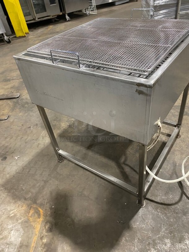 AMAZING FIND! Commercial Electric Powered Open Fryer! All Stainless Steel! On Legs! - Image 4 of 9