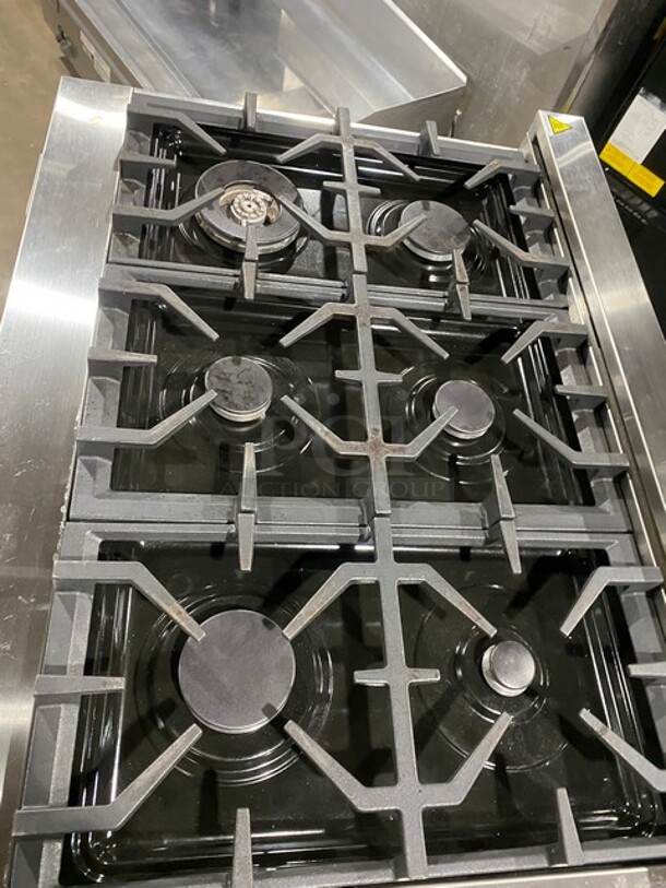 SWEET! Zline Gas Powered 6 Burner Stove! With Oven Underneath! Stainless Steel! MODEL RG36 SN: RG36GE2206022303 120V  - Image 5 of 10