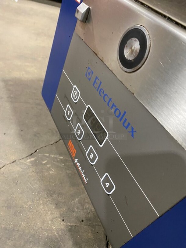 2017 Electrolux Commercial Countertop Electric Powered Panini Flat Press! With Digital Controls! Stainless Steel Body! Model: HSPPA1 SN: 64210021 208V 60HZ 1 Phase - Image 7 of 8