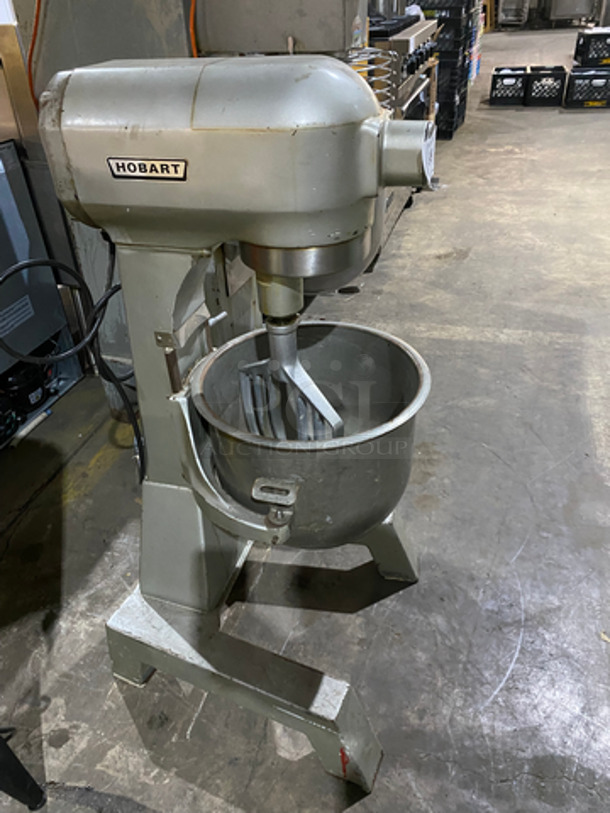 Hobart Commercial Heavy-Duty 20Qt Mixer! With Paddle Attachment And Mixing Bowl! Model: A200F SN: 11212406 115V 60HZ 1 Phase - Image 3 of 8