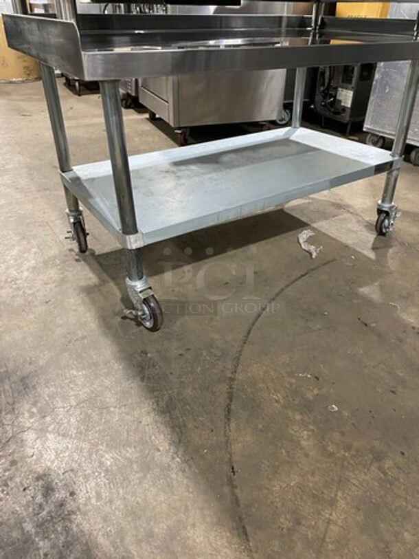 WOW! LATE MODEL! Entree Commercial Natural Gas Powered Flat Top Griddle! With Back And Side Splashes! On Equipment Stand! All Stainless Steel! On Casters! Model: GR48N SN: 21041176V - Image 7 of 9