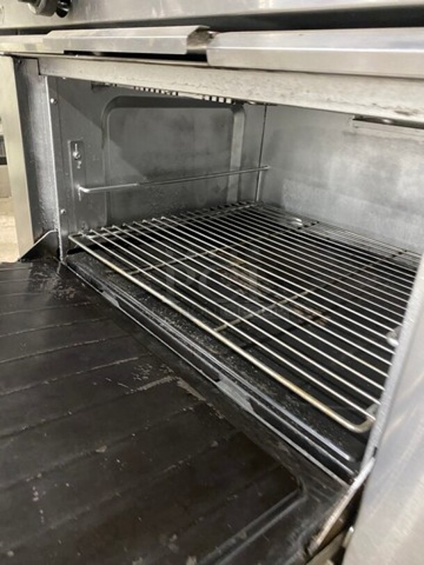 Sunfire Commercial Natural Gas Powered 6 Burner Stove! With Raised Back Splash And Salamander Shelf! With Oven Underneath! All Stainless Steel! On Casters! - Image 7 of 9