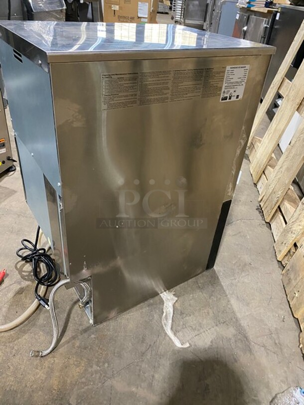 Hoshizaki Stainless Steel Commercial Self-Contained Ice Machine! MODEL KM-61BAH SN: E05035A  - Image 4 of 10