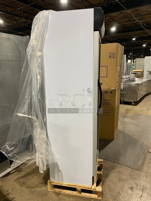  NEW! IN THE BOX! Atlantic Commercial Single Door Reach In Cooler Merchandiser! With View Through Door! Poly Coated Racks! Model: USS374DTKL SN: 100004765198 115V 60HZ 1 Phase - Image 4 of 9