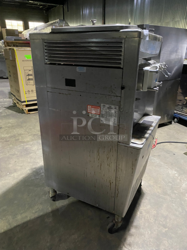 COOL! Taylor Soft Serve Ice Cream Machine! All Stainless Steel! On Casters! Model: 33933 SN: J7052037 208/230V 60Hz 3 Phase - Image 4 of 10