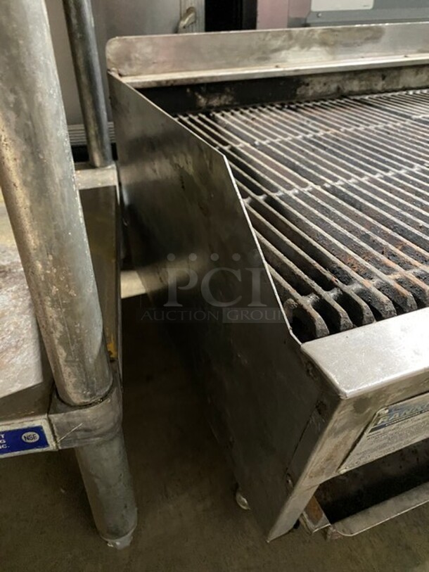 Rankin-Delux 5223 Natural Gas Powered Char broiler! - Image 3 of 7