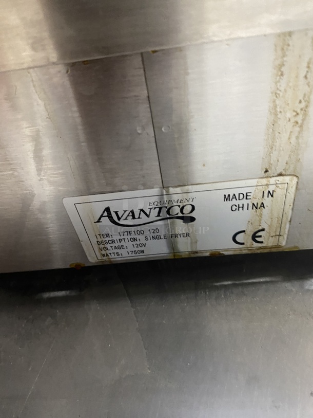 Avantco Eletric Countertop Fryer with Basket! Eletric powered!120v! - Image 6 of 7