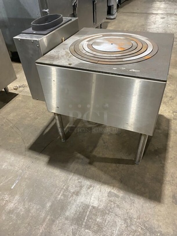 WOW! BRAND NEW! NEVER USED! Vulcan Commercial Natural Gas Powered 5 Ring Jet Burner Stock Pot! All Stainless Steel! On Legs! Model: SPR10005 SN: 481079555RS - Image 2 of 10