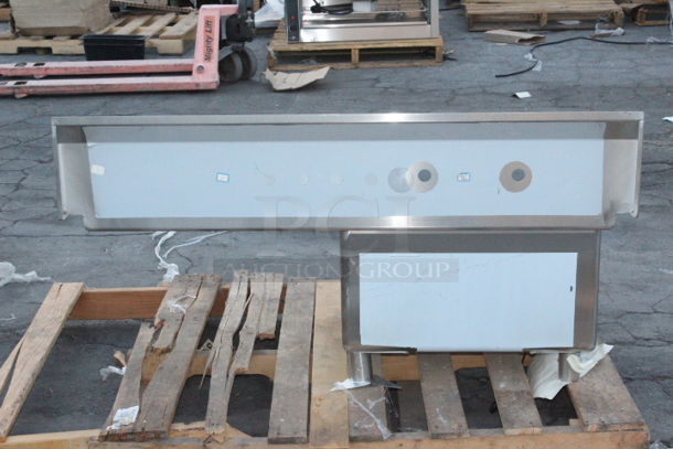 BRAND NEW SCRATCH & DENT! Regency 16 Gauge Stainless Steel One Compartment Commercial Sink With Right Side Drainboard. Back right corner weld is broken  - Image 5 of 7