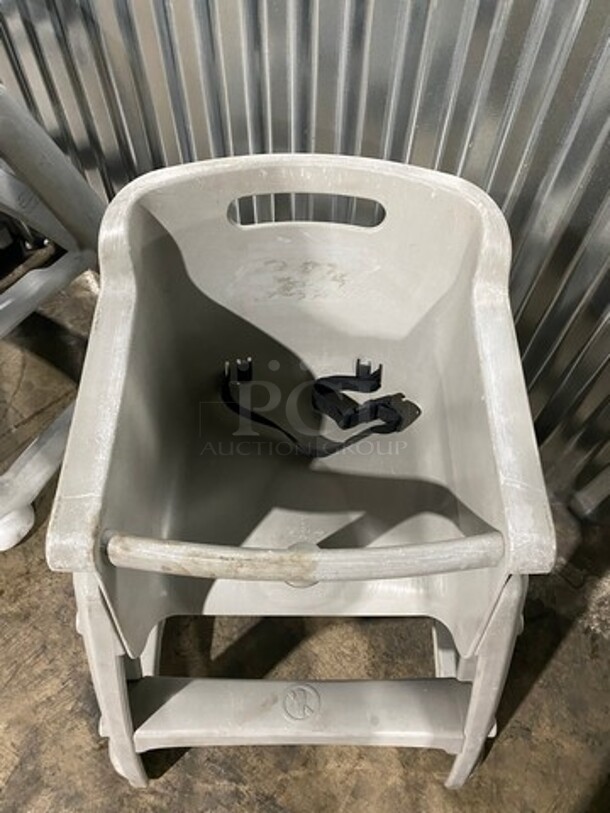 Poly High Chairs! 2 X Your Bid! - Image 5 of 5