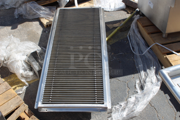 BRAND NEW SCRATCH & DENT! Regency 600FT1848SS 18" x 48" 14-Gauge Stainless Steel Floor Trough with Grate. Out of the original packaging.  All parts included. Unit has minor scratching.  - Image 3 of 6