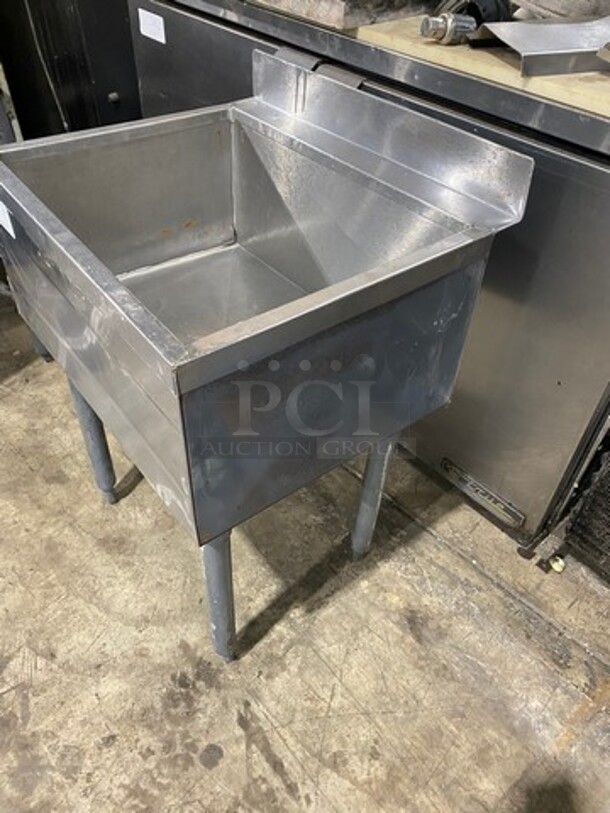 All Stainless Steel Ice Bin! On Legs! - Image 2 of 7