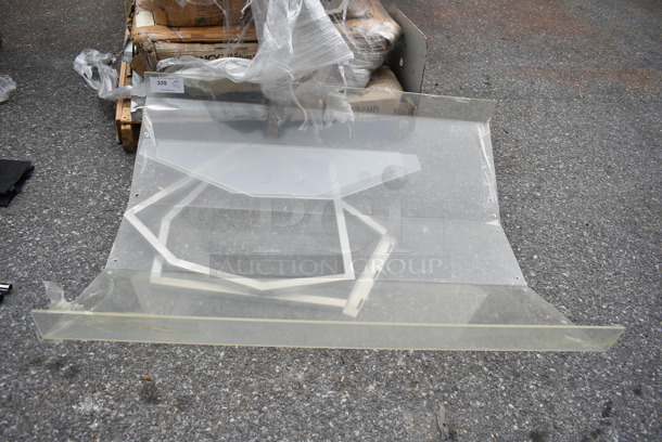 BRAND NEW SCRATCH AND DENT! Sneeze Guard  - Image 2 of 5