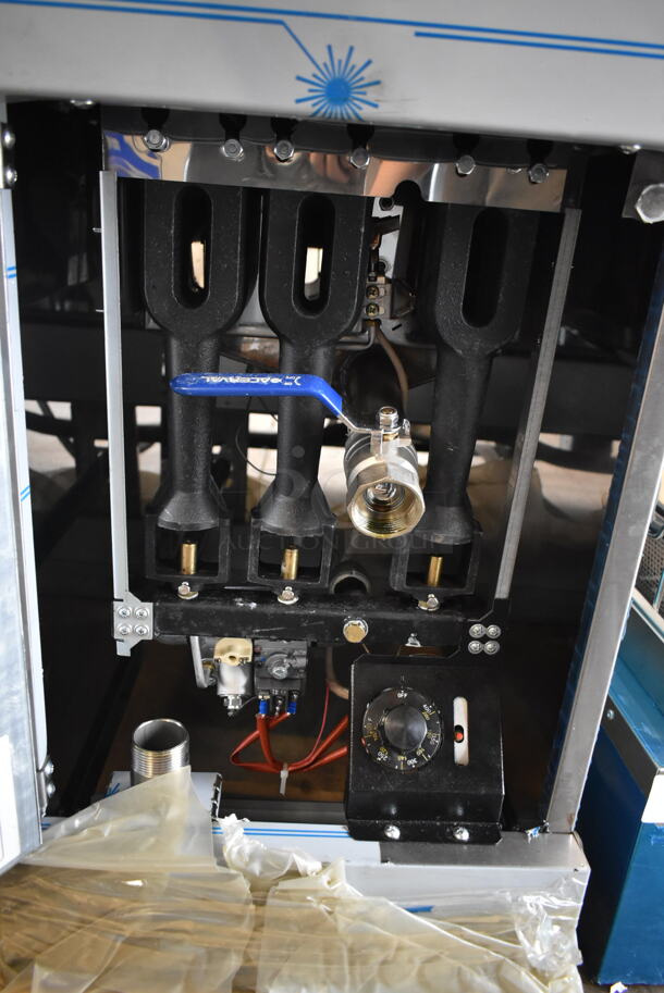 BRAND NEW SCRATCH AND DENT! 2022 Sierra Frystar400 Stainless Steel Commercial Floor Style Natural Gas Powered Deep Fat Fryer w/ 2 Metal Fry Baskets. - Image 6 of 7