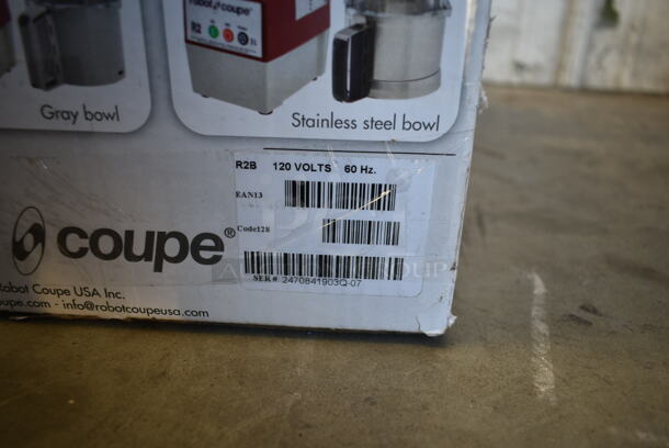 BRAND NEW SCRATCH AND DENT! Robot Coupe R2B Stainless Steel Commercial Countertop Food Processor w/ Bowl, Lid and S Blade. 120 Volts, 1 Phase. Tested and Working! - Image 4 of 10
