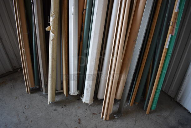 40 Various Projectors and Pull Down Maps. 40 Times Your Bid! - Image 3 of 4