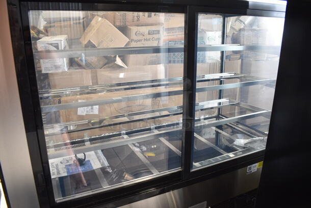 BRAND NEW SCRATCH AND DENT! Avantco 224BC60SB 60" Black Square Refrigerated Bakery Display Case with LED Lighting. See Pictures For Glass Damage. 115 Volts, 1 Phase. Tested and Powers On But Does Not Get Cold  - Image 5 of 10