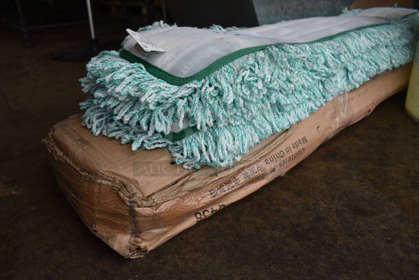 12 BRAND NEW! Rubbermaid 36" Dust Pads. 12 Times Your Bid! - Image 2 of 3