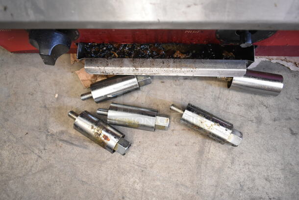Avantco Stainless Steel Commercial Countertop Natural Gas Powered Flat Top Griddle. - Image 4 of 5