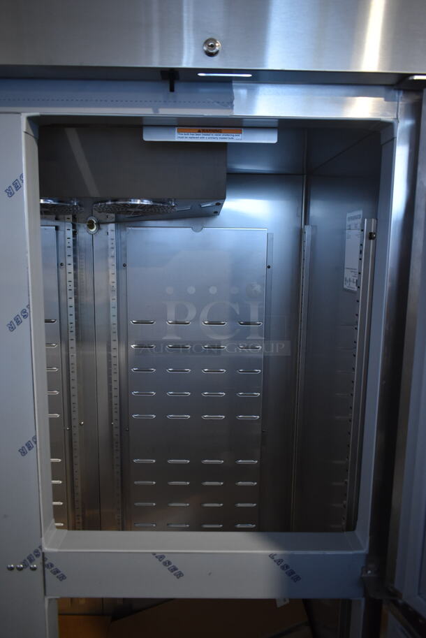 BRAND NEW SCRATCH AND DENT! 2016 Hoshizaki CR2S-HS Stainless Steel Commercial 4 Half Size Door Reach In Cooler on Commercial Casters. 115 Volts, 1 Phase. Tested and Working! - Image 7 of 10