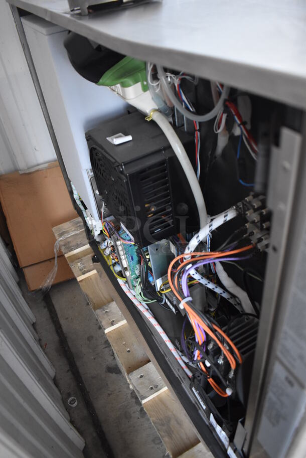 BRAND NEW SCRATCH AND DENT! 2021 Rational LM100CE.AXXXX iCombi Pro ENERGY STAR Stainless Steel Commercial Countertop Electric Powered Combi Convection Oven. Missing Side Panel. 440/480 Volts, 3 Phase. 42.5x38.5x30. Tested and Working! - Image 11 of 12