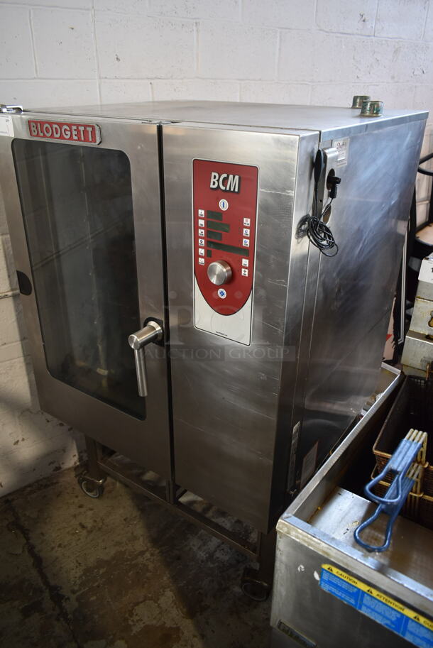 Blodgett BCM-101/K1.10 Stainless Steel Commercial Electric Powered Combi Convection Oven on Pan Rack w/ Commercial Casters. 208 Volts, 3 Phase.  - Image 2 of 11