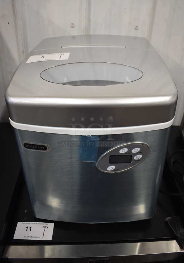 BRAND NEW SCRATCH AND DENT! Whynter IMC-491DC Stainless Steel Commercial Countertop Portable Ice Maker. 115 Volts, 1 Phase. 14x17x16. Tested and Working!