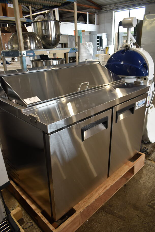 BRAND NEW SCRATCH AND DENT! 2023 Avantco 178APT48HC Stainless Steel Commercial Sandwich Salad Prep Table Bain Marie Mega Top. 115 Volts, 1 Phase. Tested and Working! - Image 3 of 10