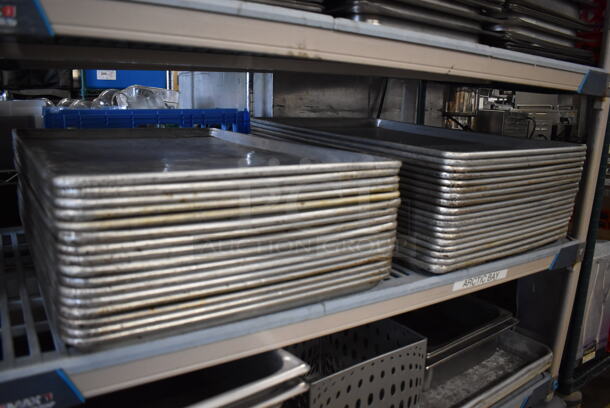 ALL ONE MONEY! Tier Lot of 34 Metal Full Size Baking Pans. 18x26x1 - Image 3 of 6