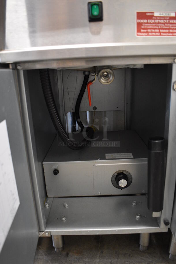 Avantco Model 177EF40B Stainless Steel Commercial Floor Style Electric Powered 40 Pound Capacity Deep Fat Fryer w/ 2 Metal Fry Baskets. 208 Volts, 1 Phase. 15.5x30x45 - Image 5 of 6