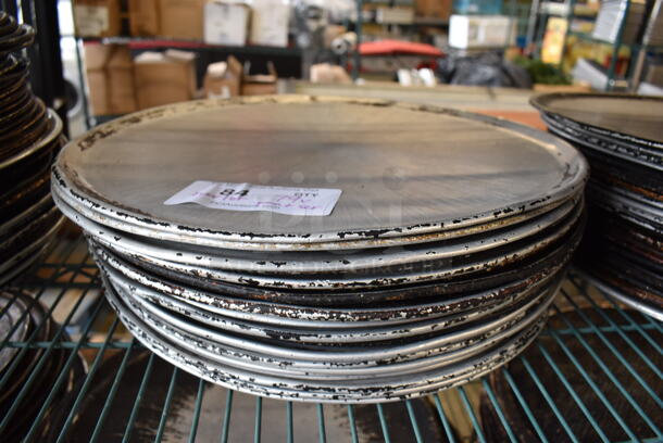 ALL ONE MONEY! Tier Lot of 79 Various Metal Baking Pans and Pizza Screens. Includes 17x17 - Image 3 of 5