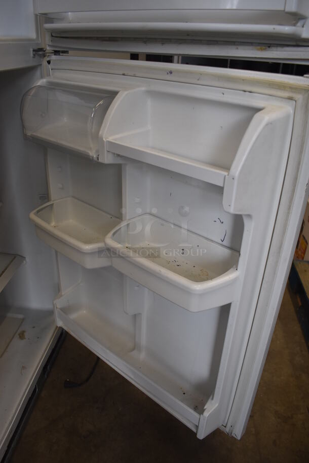 Whirlpool ET1MHKXMQ02 Metal Cooler Freezer Combo Unit. 115 Volts, 1 Phase. 33x30x66. Tested and Does Not Power On - Image 7 of 8