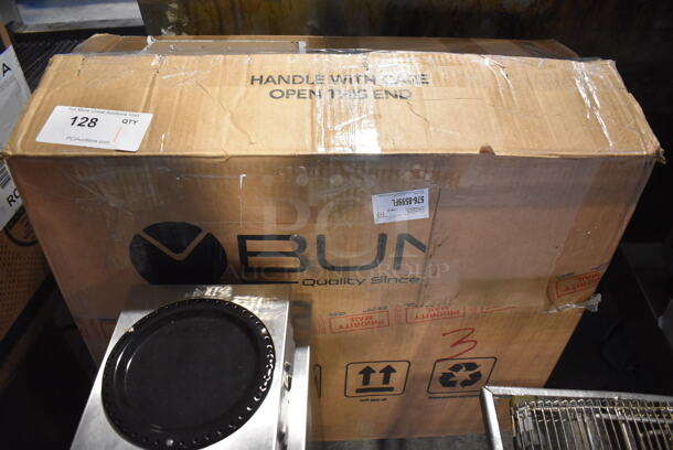 BRAND NEW IN BOX! 2022 Bunn VP17-2 Stainless Steel Commercial Countertop Low Profile Pourover 2 Burner Coffee Brewer w/ Poly Brew Basket and Poly Pitcher. 120 Volts, 1 Phase. 8x18x20. Tested and Working! - Image 7 of 7