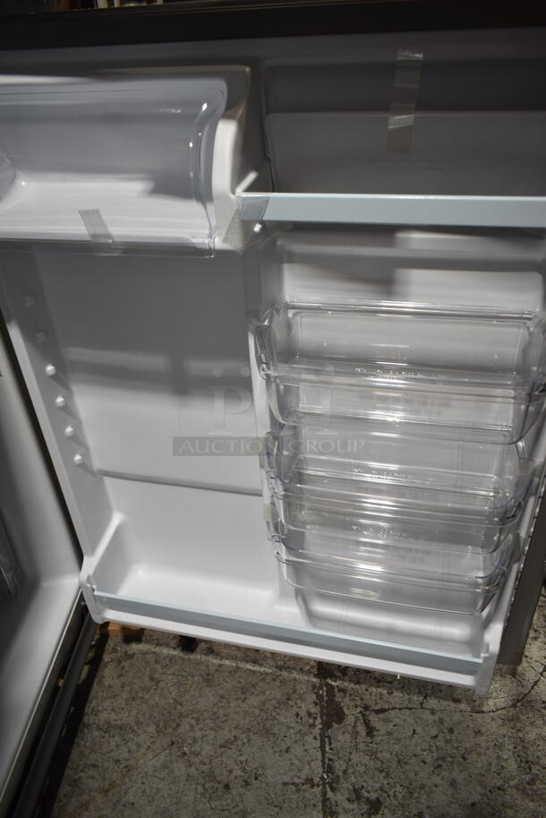 BRAND NEW SCRATCH AND DENT! 2024 Whirlpool WRT311FZDM02 Stainless Steel Cooler Freezer Combo. 115 Volts, 1 Phase. Tested and Working! - Image 6 of 8