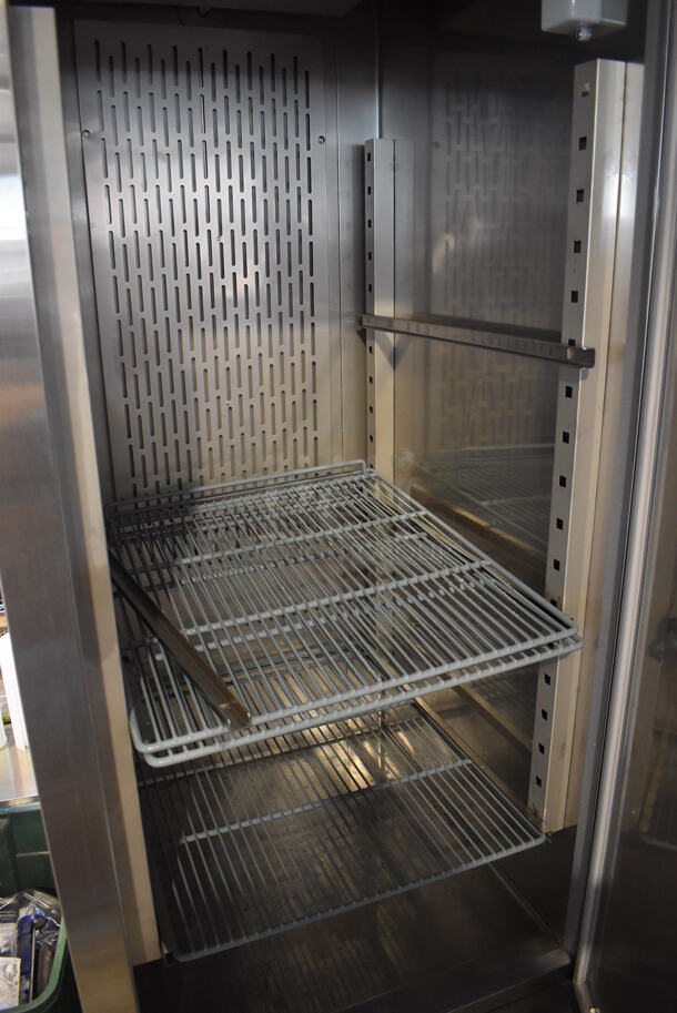 LIKE NEW! Avantco 178SS1RHC Stainless Steel Commercial Single Door Reach In Cooler w/ Poly Coated Racks on Commercial Casters. 115 Volts, 1 Phase. 29x33x82.5. Tested and Powers On But Does Not Get Cold - Image 4 of 5