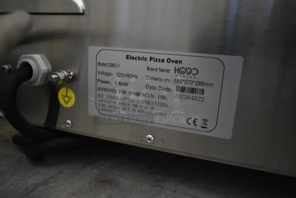 BRAND NEW SCRATCH AND DENT! 2023 Hoocoo CMO-1 Stainless Steel Commercial Countertop Electric Powered Pizza Oven w/ Broken Cooking Stone. 120 Volts, 1 Phase.  - Image 5 of 5