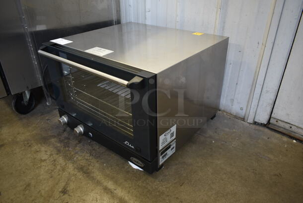 2022 Cadco XAF013-US Lisa Stainless Steel Commercial Countertop Electric Powered Convection Oven w/ View Through Door and Metal Oven Rack. 120 Volts, 1 Phase. Tested and Working! - Image 2 of 5