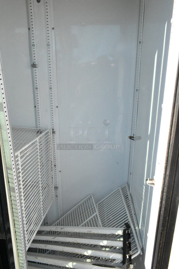 True GDM-33 Metal Commercial 2 Door Reach In Cooler Merchandiser. 115 Volts, 1 Phase.  - Image 3 of 6