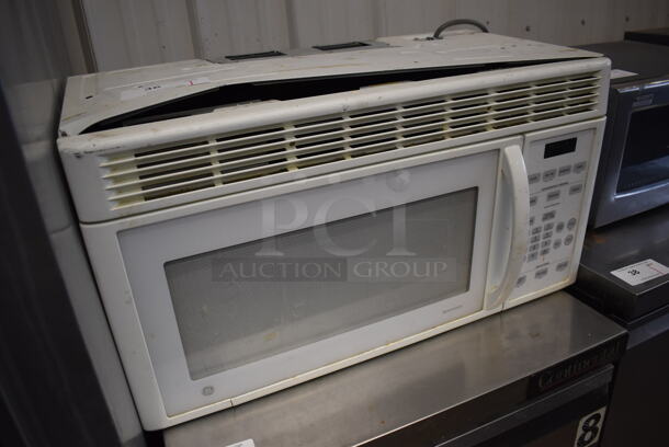 General Electric JVM1440WH04 Metal Microwave Oven w/ Plate. 120 Volts, 1 Phase. 30x16x16 - Image 2 of 6