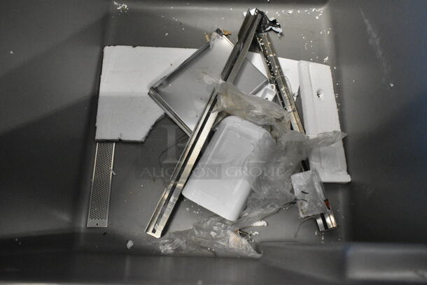 BRAND NEW SCRATCH AND DENT! 2024 Scotsman B530S Ice Storage Bin 536 lb. Stainless Steel Exterior - Image 6 of 7